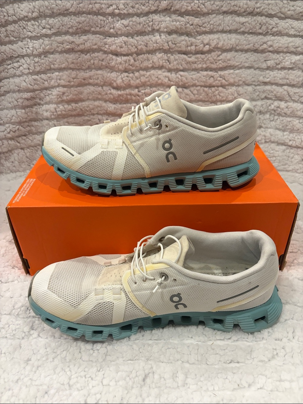 On Running White Sneakers with Light Blue Soles *NO Insoles or Box*